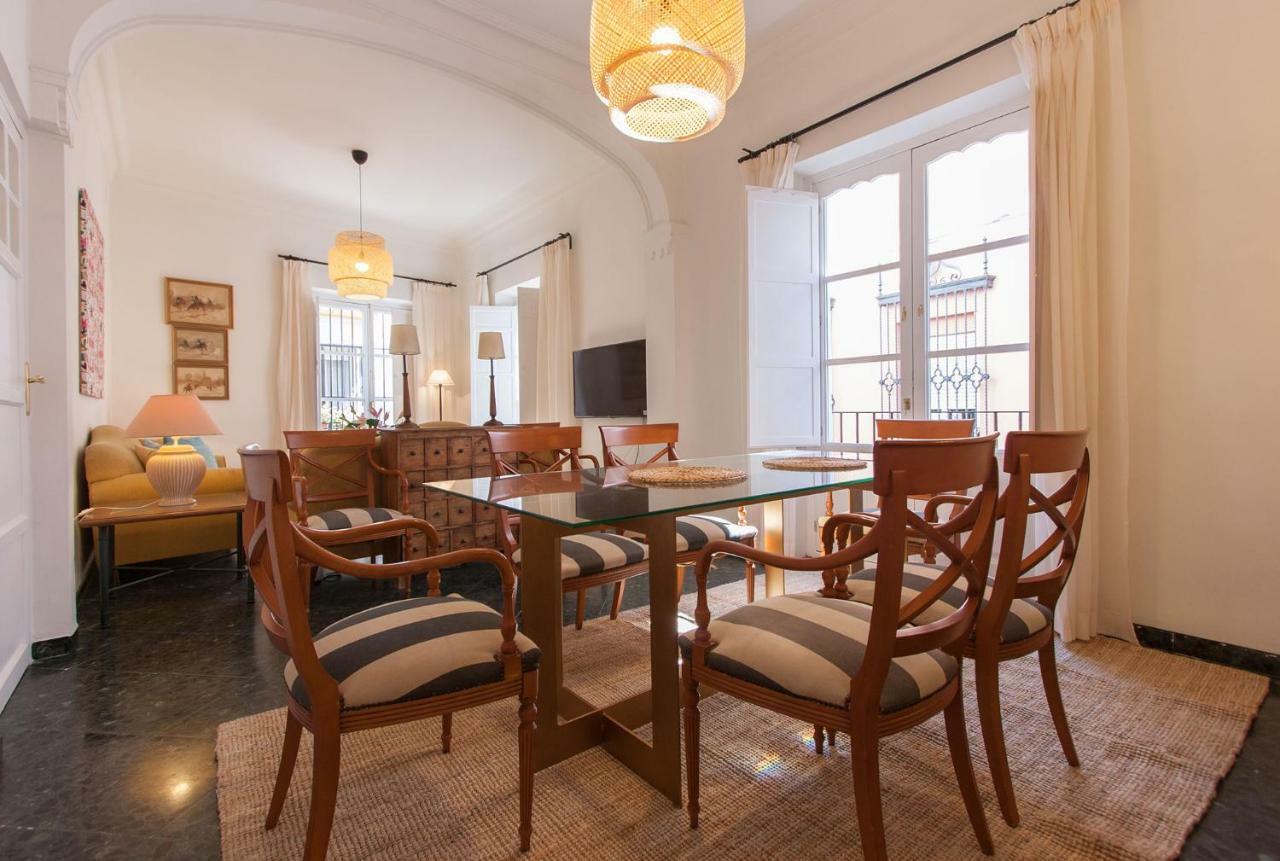 Casa De Tintes Apartment Севиля Екстериор снимка