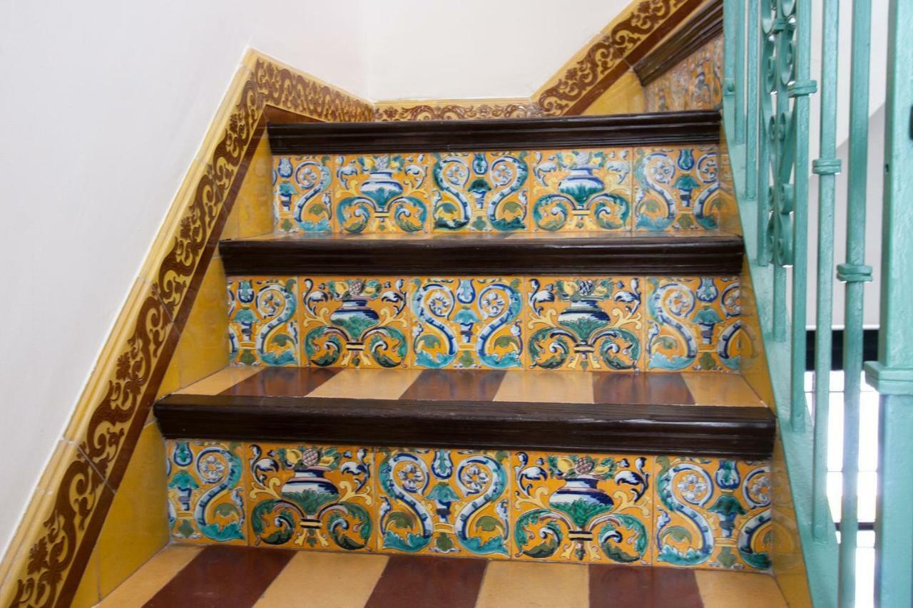 Casa De Tintes Apartment Севиля Екстериор снимка