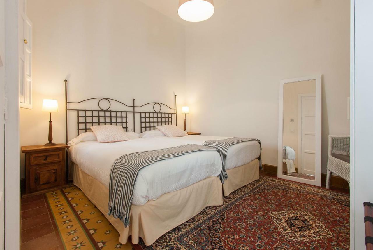 Casa De Tintes Apartment Севиля Екстериор снимка