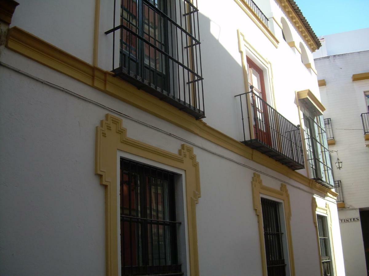 Casa De Tintes Apartment Севиля Екстериор снимка