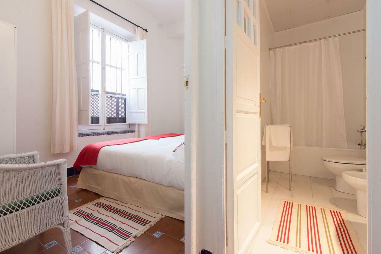 Casa De Tintes Apartment Севиля Екстериор снимка