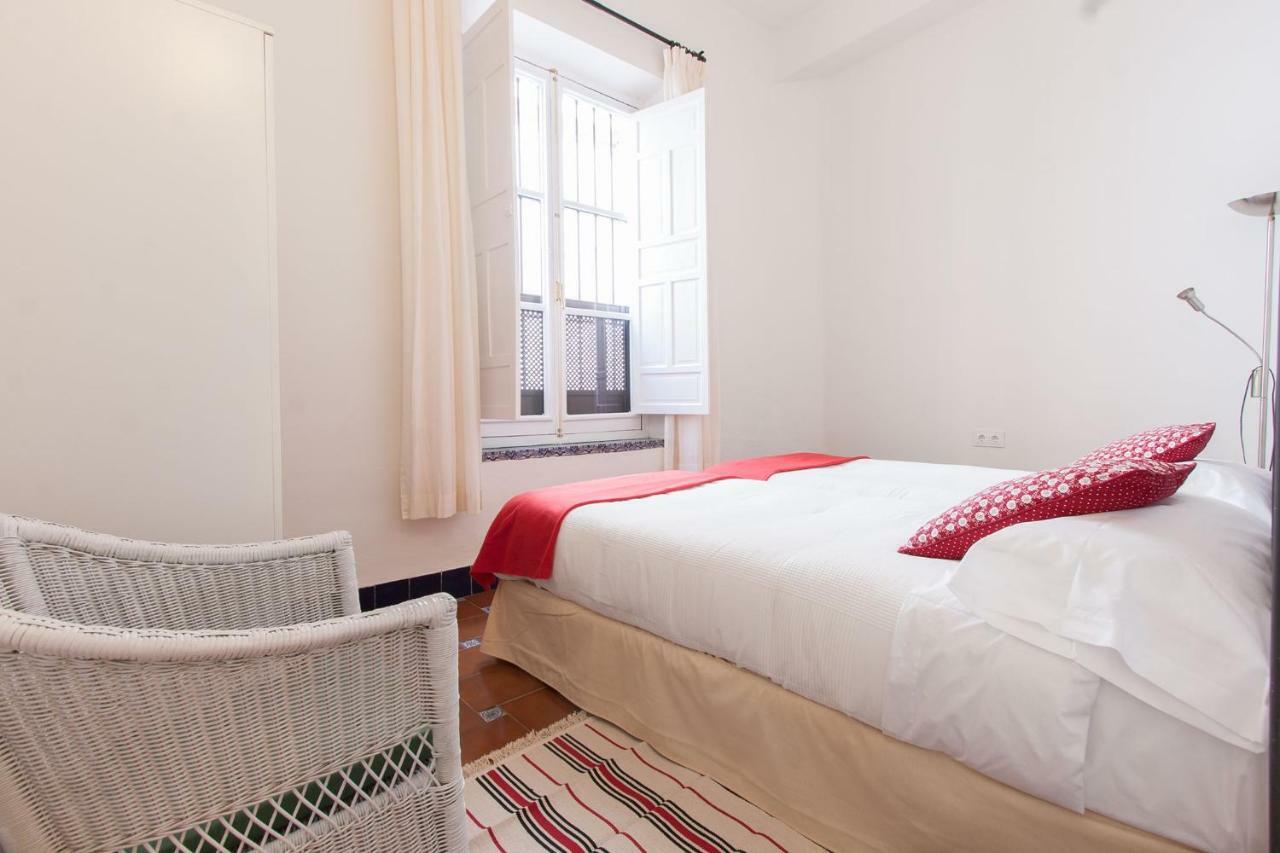Casa De Tintes Apartment Севиля Екстериор снимка